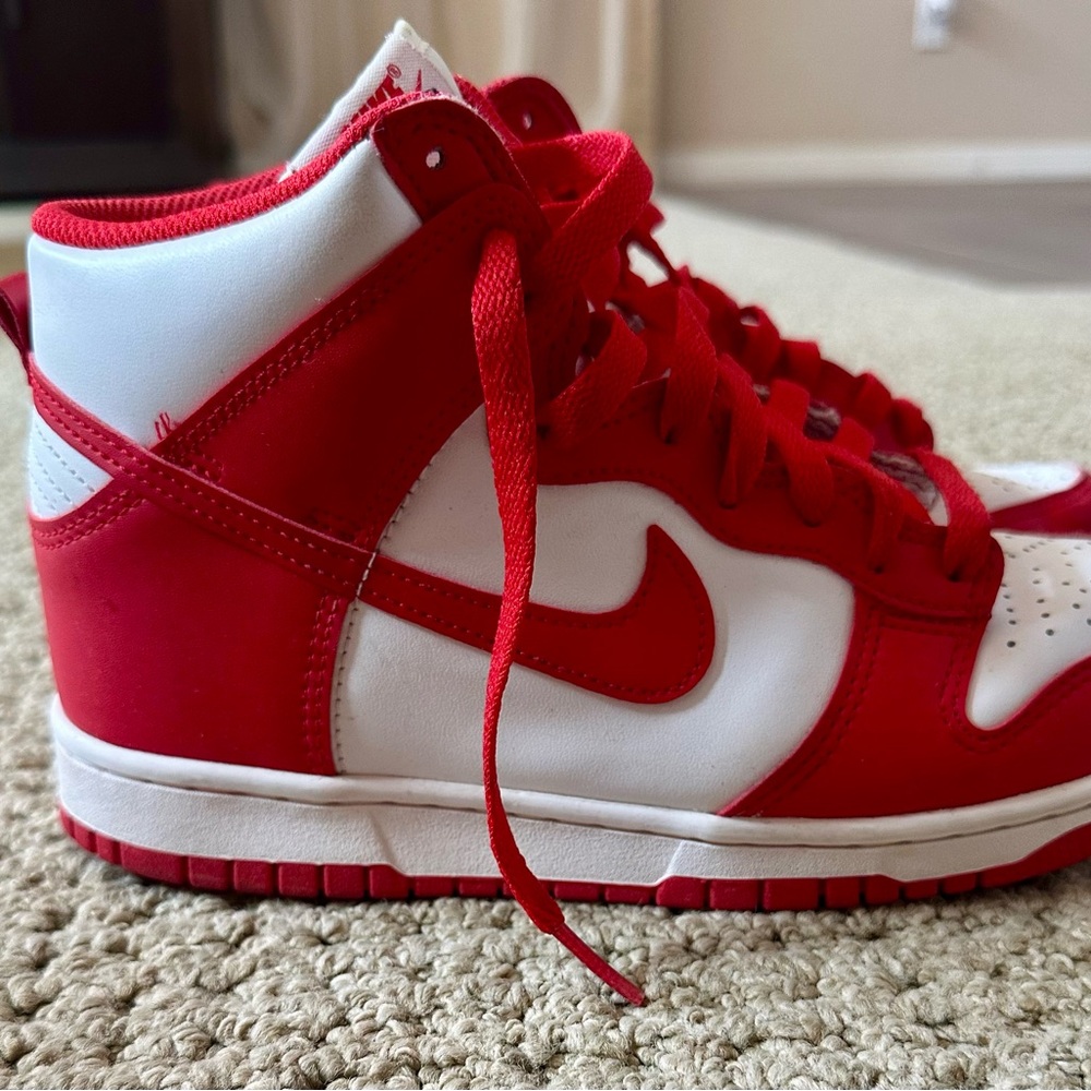 Nike High-Top Sneakers in Red and White